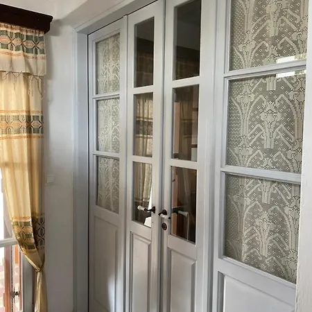 Aegean House سكيروس